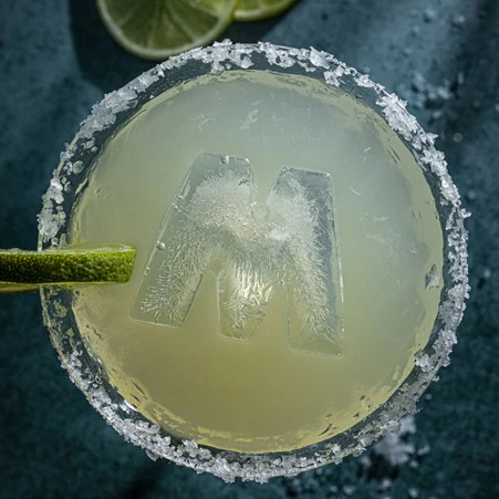 DrinksPlinks Ice Shapes | Letter M - Image 4